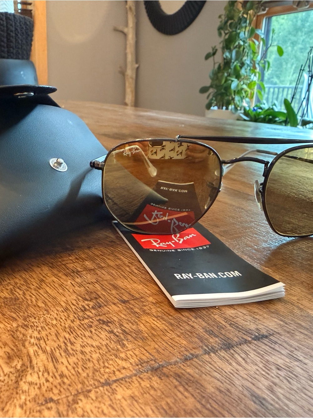 Ray-Ban Aviator Sunglasses with Brown Lenses